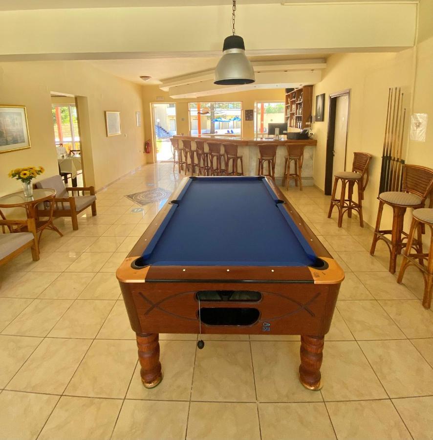 Cretan Sun Aparthotel Adelianos Kampos Bagian luar foto