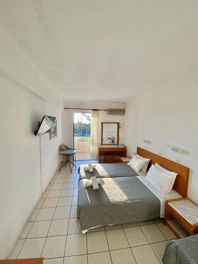 Cretan Sun Aparthotel Adelianos Kampos Bagian luar foto