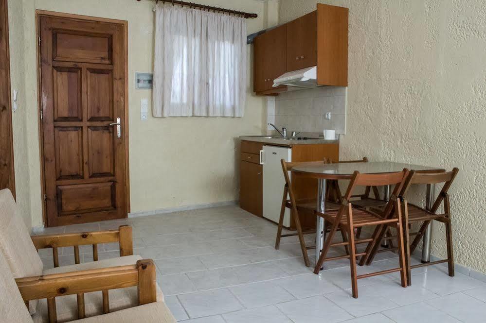 Cretan Sun Aparthotel Adelianos Kampos Bagian luar foto