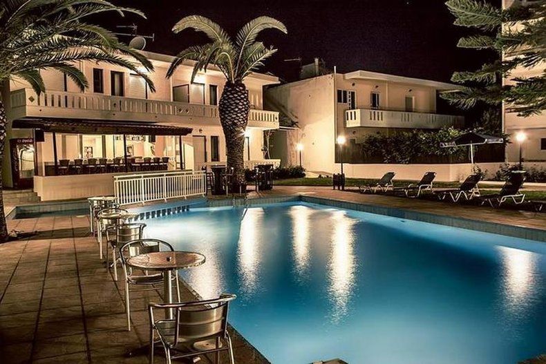 Cretan Sun Aparthotel Adelianos Kampos Bagian luar foto